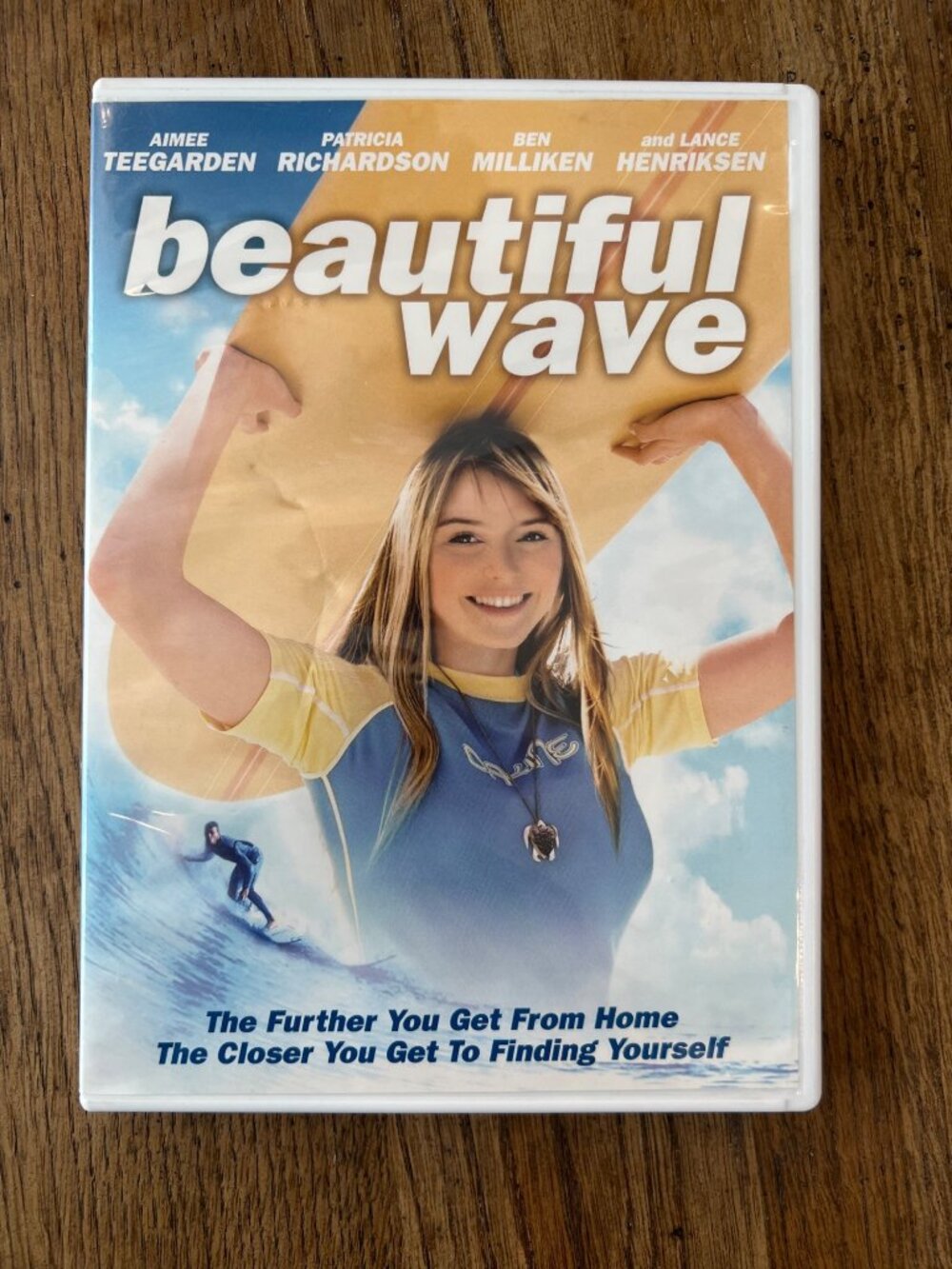 Beautiful Wave 2010 Movie DVD Aimee Teegarden Patricia Richardson Pre-Owned